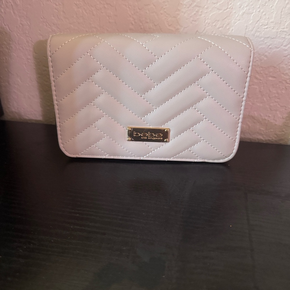 Bebe White Quilted Women's crossbody Bag